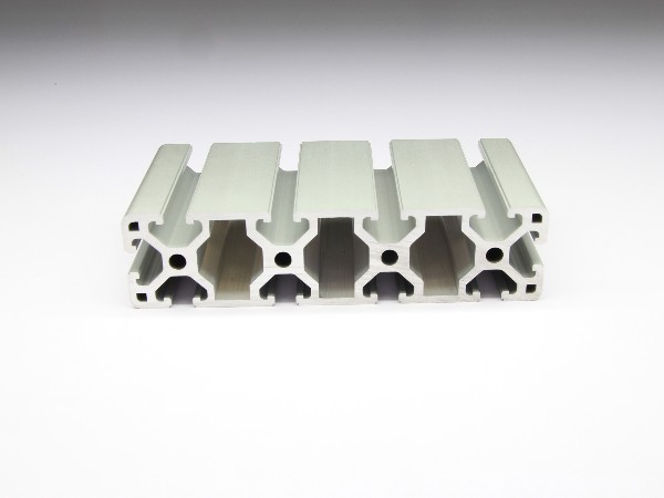 鋁型材價(jià)格多少錢一噸？算法在這兒了